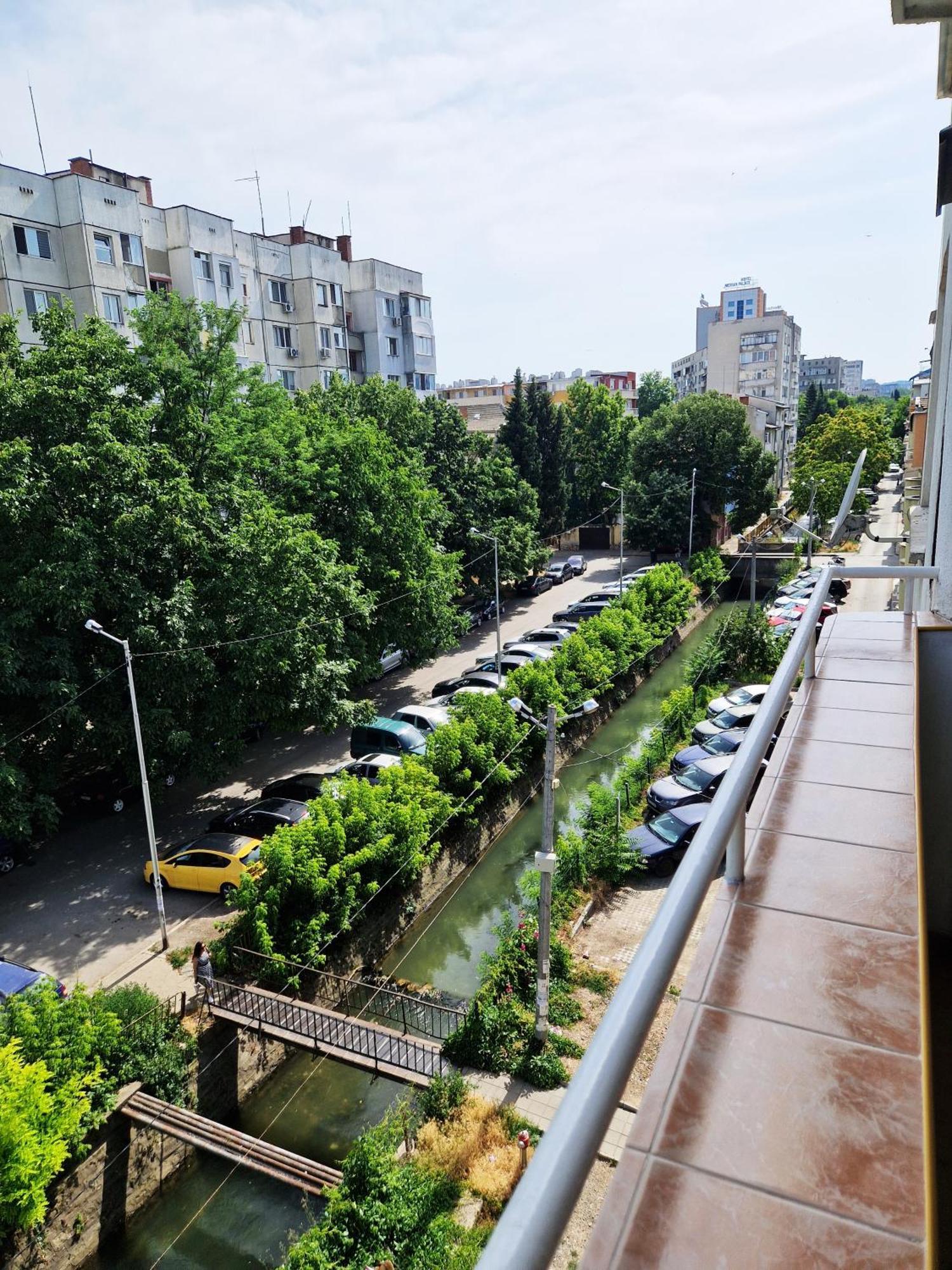 Central Apartment - Spacious Designer Property In Stara Zagora Buitenkant foto